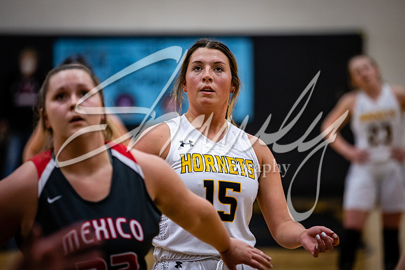2021.02.22 FHS Girls Basketball Vs. Mexico03306