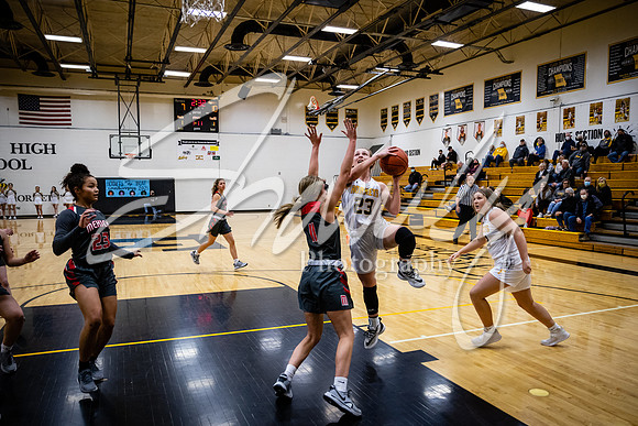 2021.02.22 FHS Girls Basketball Vs. Mexico01312