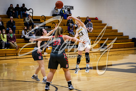 2021.02.22 FHS Girls Basketball Vs. Mexico01979