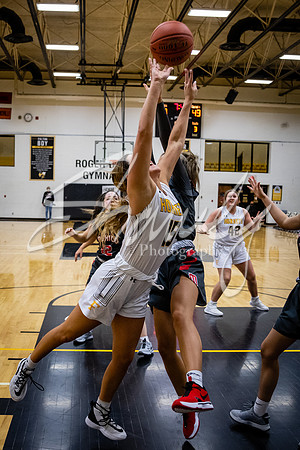 2021.02.22 FHS Girls Basketball Vs. Mexico02301