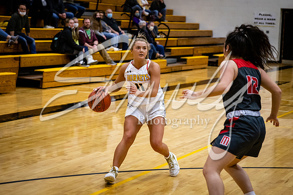 2021.02.22 FHS Girls Basketball Vs. Mexico02330