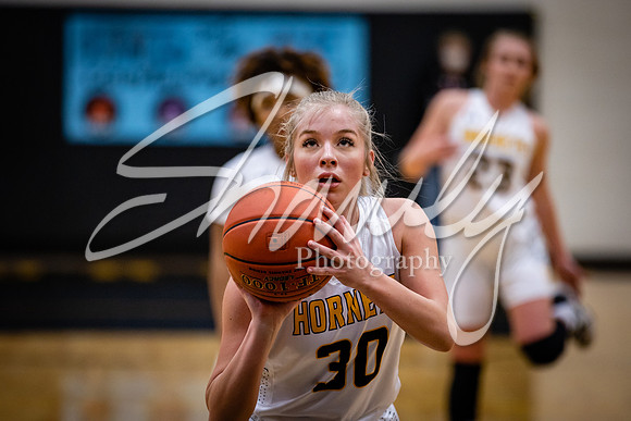 2021.02.22 FHS Girls Basketball Vs. Mexico03096