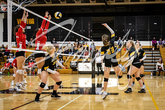 2020.09.29 FHS Volleyball Vs. Hannibal_00750