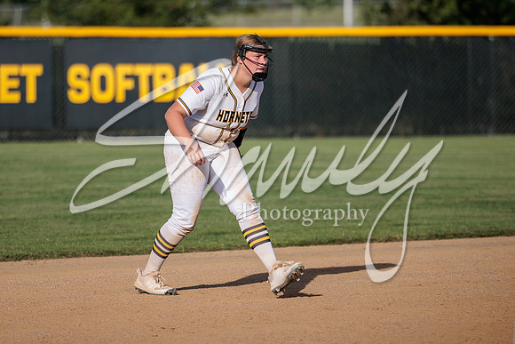 2022.09.01 FHS Softball Vs. Marshall2180
