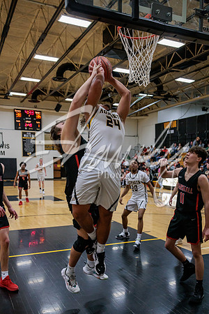 2022.02.08 FHS Basketball Vs. Marshall04158