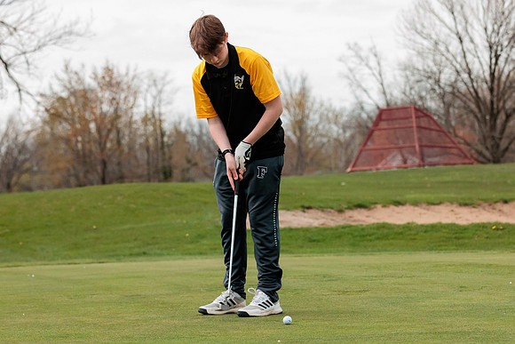 2022.04.19 FHS Boys Golf0482