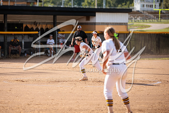 2022.09.01 FHS Softball Vs. Marshall1878