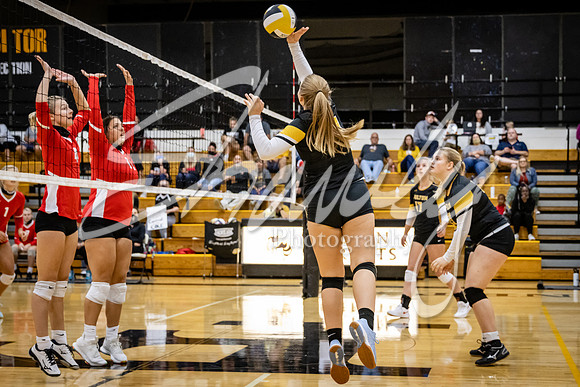 2020.09.29 FHS Volleyball Vs. Hannibal_00573