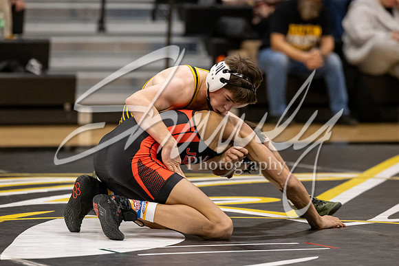 2024.12.10 FHS Wrestling Vs. Jefferson City-157