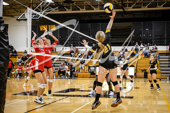 2020.09.29 FHS Volleyball Vs. Hannibal_00114