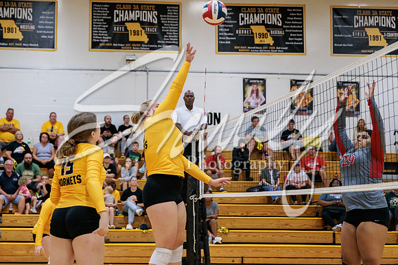 2022.09.19 FHS Volleyball Vs. Mexico2897