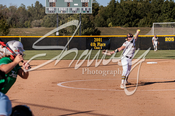 2022.09.12 FHS Softball Vs. Blair Oaks2570