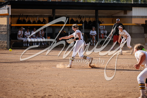 2022.09.01 FHS Softball Vs. Marshall1886