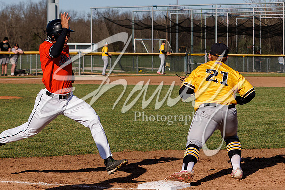 2022.04.14 FHS Baseball Vs. Kirksville0426