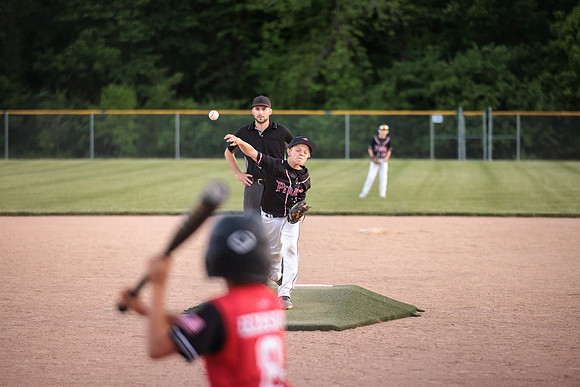 2022.05.16 Pirates Vs. Show4168