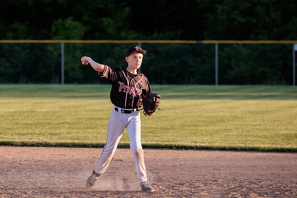 2022.05.16 Pirates Vs. Show3857