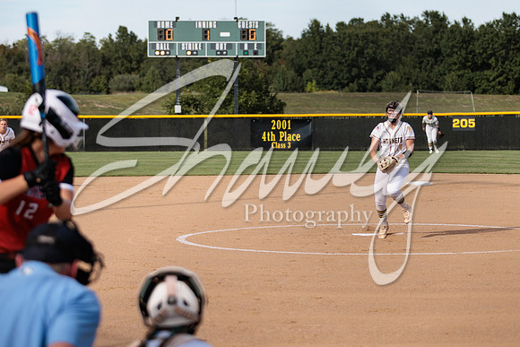 2022.09.01 FHS Softball Vs. Marshall1736