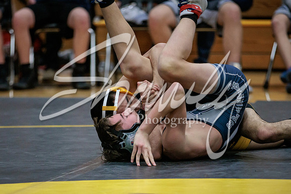 2022.01.25 FHS Wrestling Quad03307