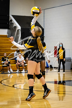 2020.09.08 FHS Volleyball Vs. N. Callaway00304