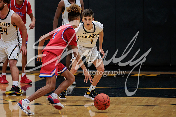 2022.01.18 FHS Basketball Vs. Moberly02054