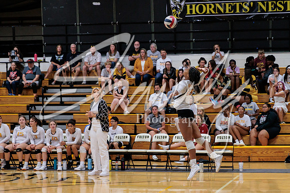 2022.09.13 FHS Volleyball Vs. Kirksville0013