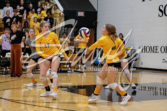 2022.09.19 FHS Volleyball Vs. Mexico3744