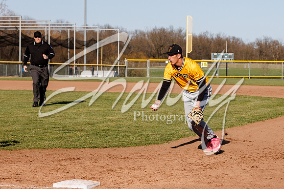 2022.04.14 FHS Baseball Vs. Kirksville0951