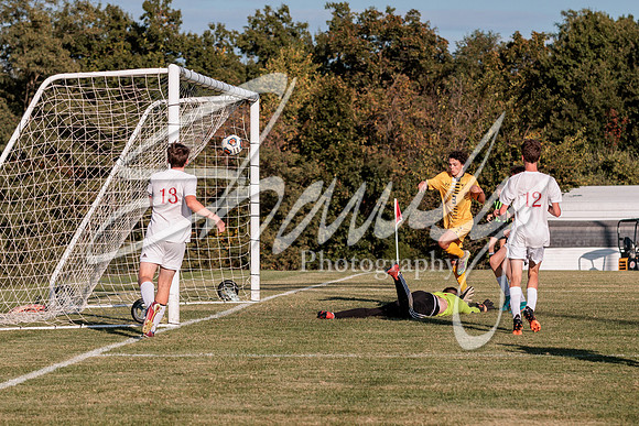 2022.09.27 FHS Soccer Vs. Moberly1046