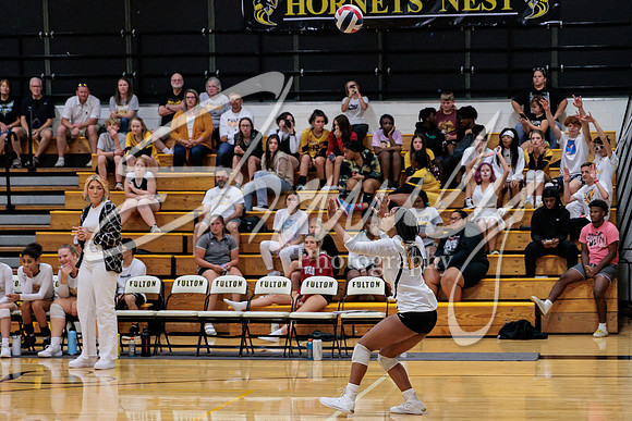 2022.09.13 FHS Volleyball Vs. Kirksville0008