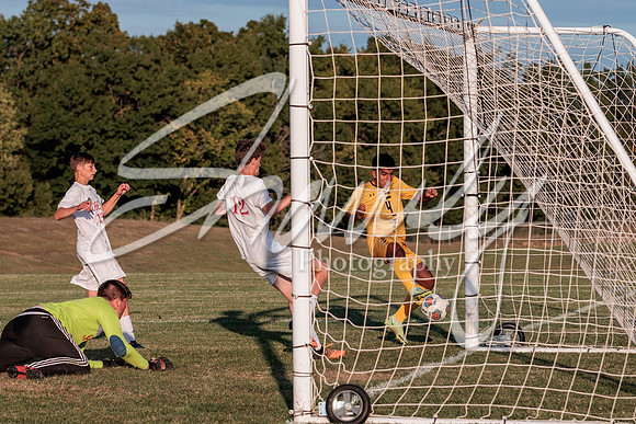 2022.09.27 FHS Soccer Vs. Moberly2107