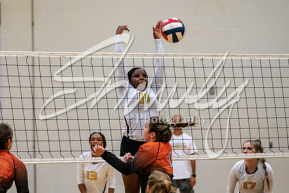 2022.09.13 FHS Volleyball Vs. Kirksville0645