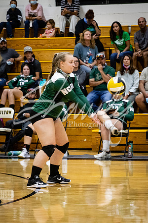 2020.09.08 FHS Volleyball Vs. N. Callaway00448