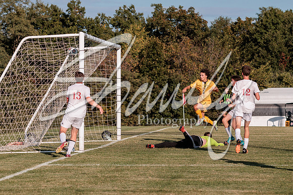 2022.09.27 FHS Soccer Vs. Moberly1047