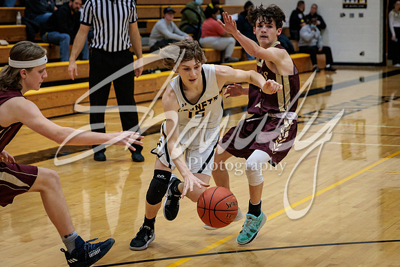 2022.01.17 FHS Basketball Vs. Eldonl02557