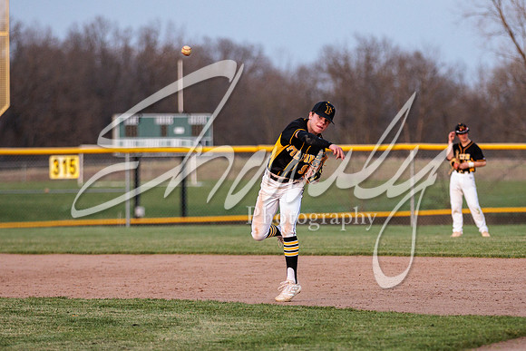 2022.04.12 FHS Baseball Vs. Moberly2800