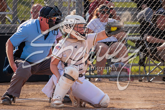 2022.09.01 FHS Softball Vs. Marshall0322