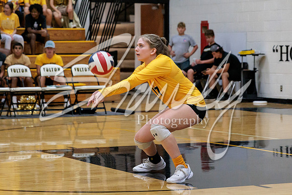 2022.09.19 FHS Volleyball Vs. Mexico3971