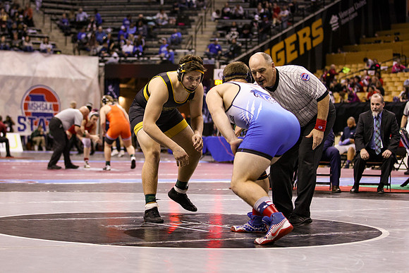 2022.02.19 MSHSAA State Wrestling 220lb Championship0039