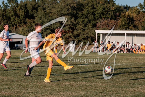 2022.09.27 FHS Soccer Vs. Moberly2100