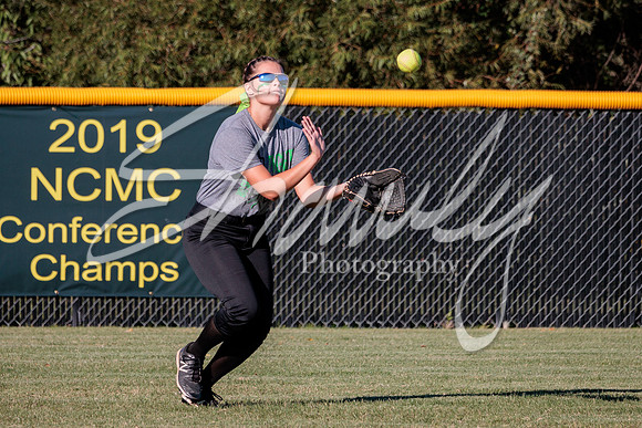 2022.09.26 FHS Softball Vs. N. Callaway0183