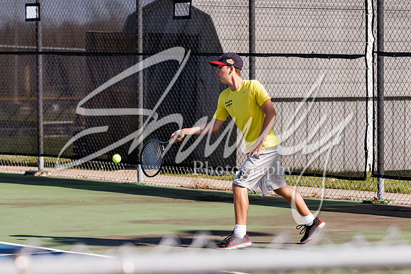 2022.04.14 FHS Boys Tennis Vs. Marshall0075