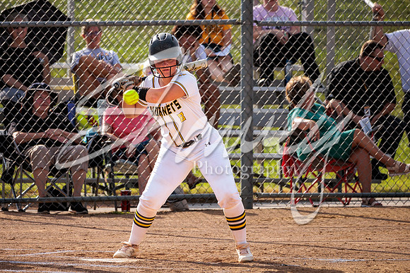 2022.09.01 FHS Softball Vs. Marshall0179