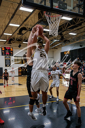 2022.02.08 FHS Basketball Vs. Marshall04157