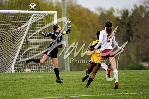 2022.05.03 FHS Girls Soccer Vs. Osage1702