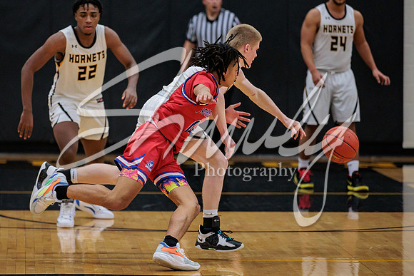 2022.01.18 FHS Basketball Vs. Moberly02237