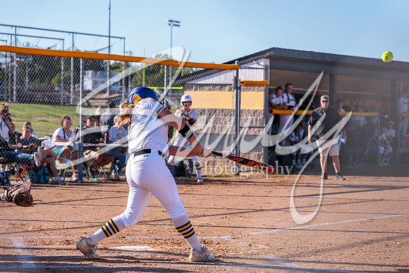 2022.09.12 FHS Softball Vs. Blair Oaks3445