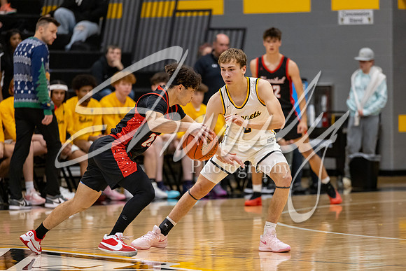 2024.12.10 FHS Boys Basketball Vs. Hannibal-8