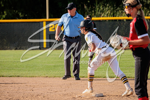 2022.09.01 FHS Softball Vs. Marshall0693