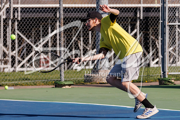 2022.04.14 FHS Boys Tennis Vs. Marshall0377