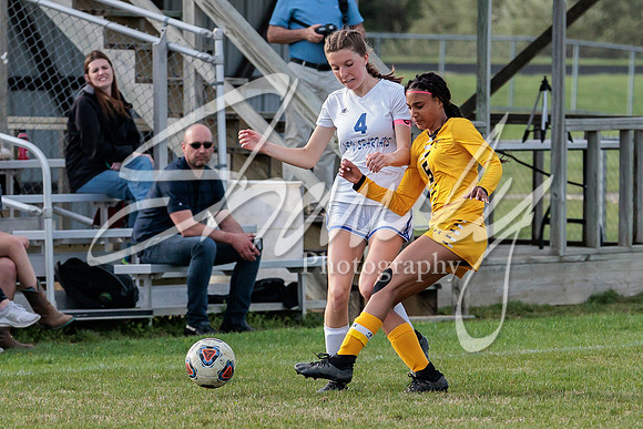 2022.04.12 FHS Girls Soccer Vs. Moberly0201